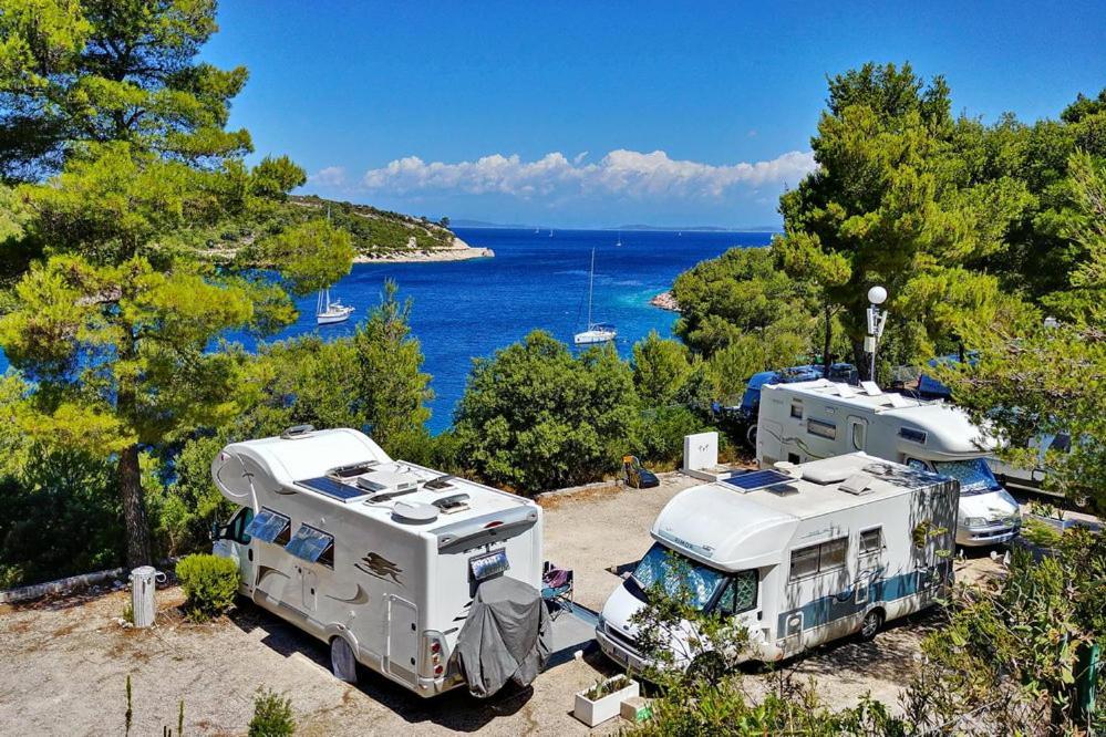 Kamp Vira Mobile Homes Hvar Town Eksteriør billede