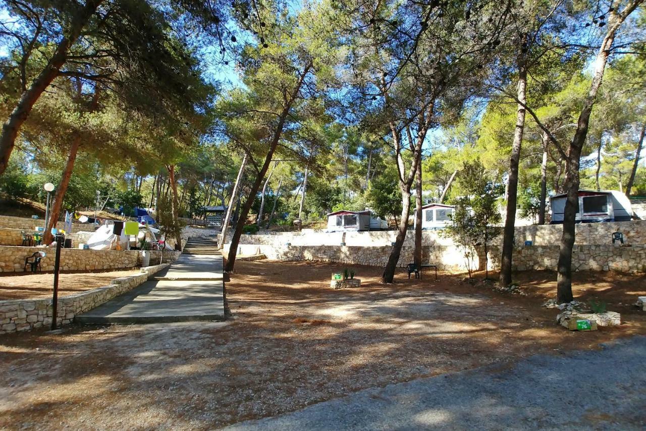 Kamp Vira Mobile Homes Hvar Town Eksteriør billede